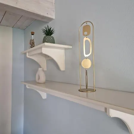Shabby 123 Apartment *